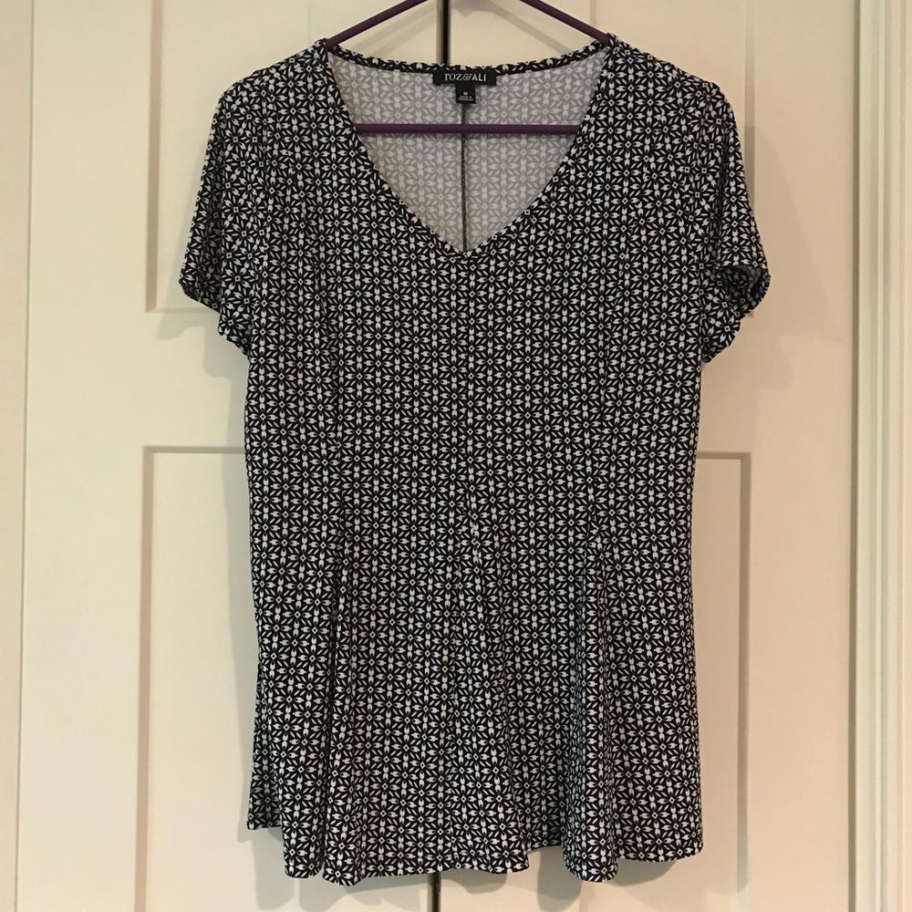 Women’s Top by Roz & Ali, Size M